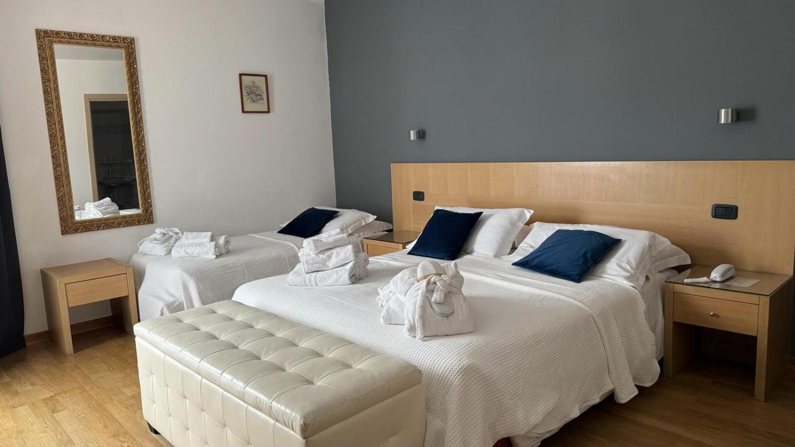 Hotel Oasi Wellness & Spa リーヴァ・デル・ガルダ エクステリア 写真